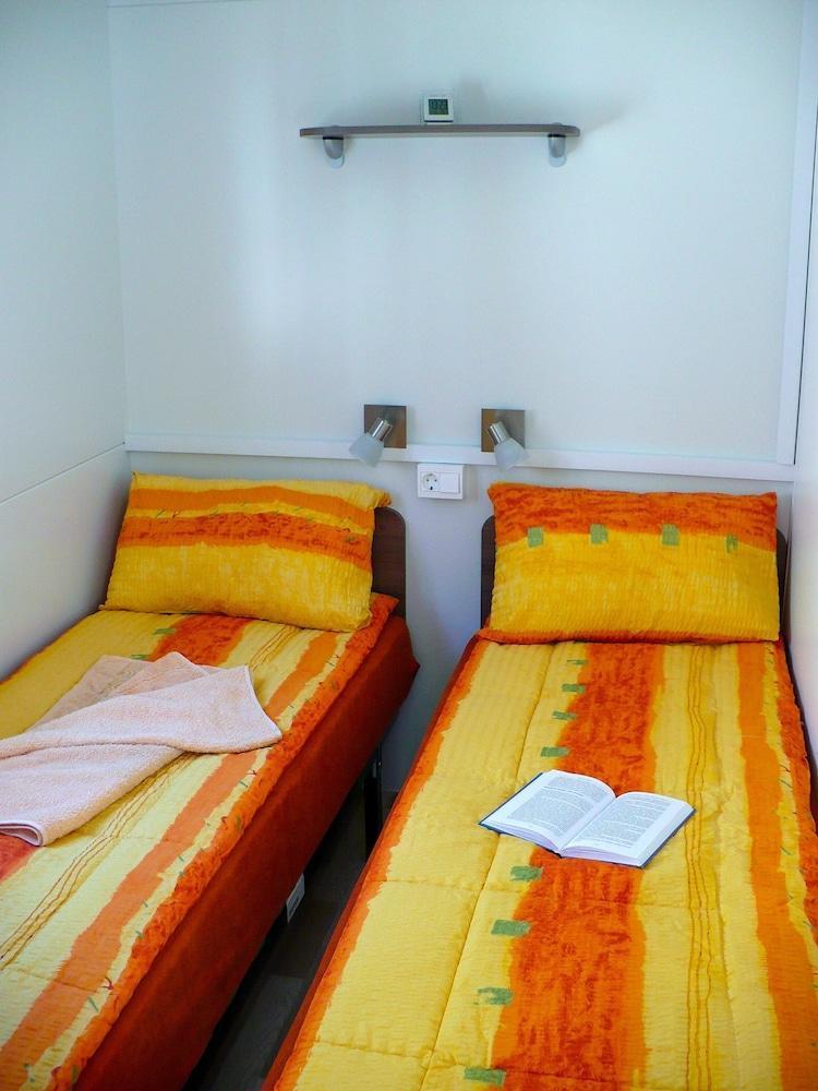 Victoria Mobilehome In Camping Mare E Pineta Lido di Spina Eksteriør bilde