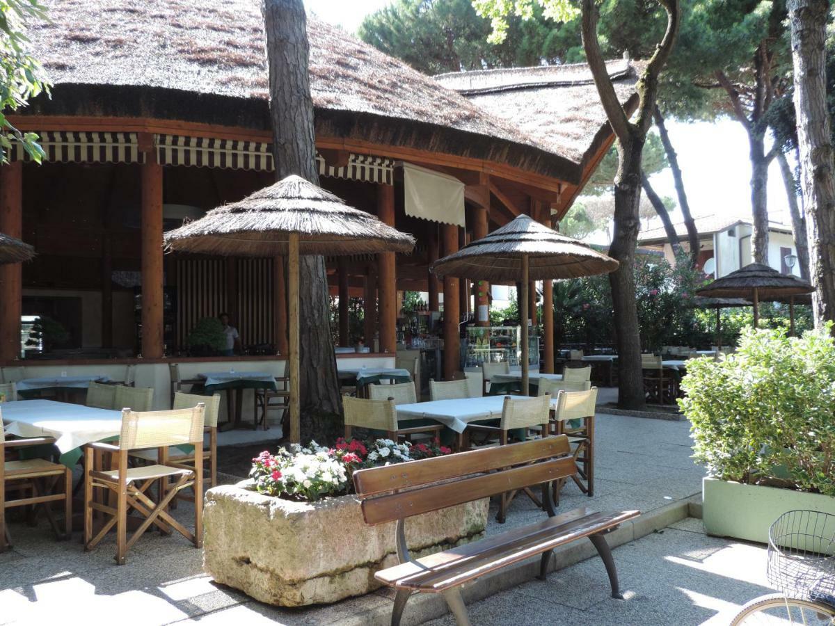 Victoria Mobilehome In Camping Mare E Pineta Lido di Spina Eksteriør bilde